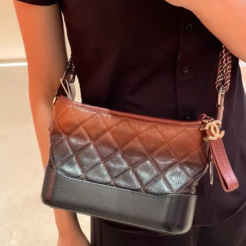 Chanel香奈兒黑橘漸變色流浪小號 單肩斜背包-9