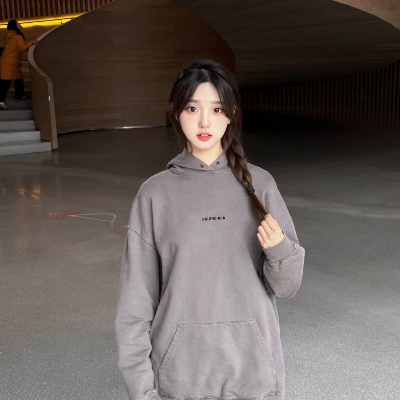 莉亞精品♡Balenciaga 刺繡logo帽T 全新品 尺碼M-2