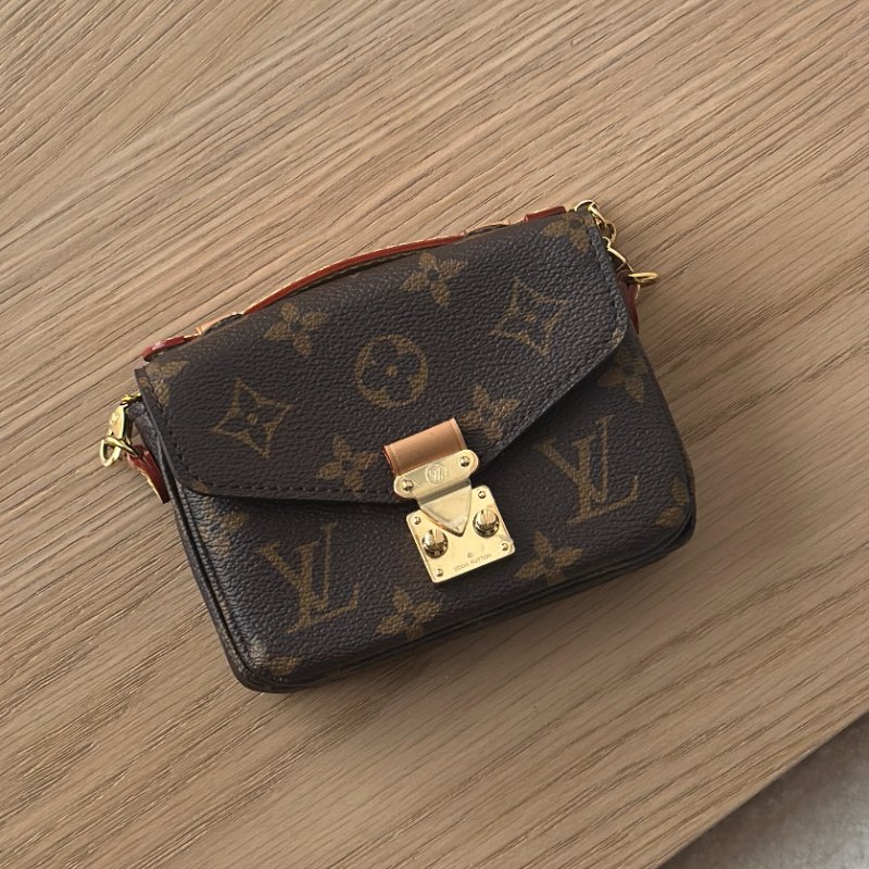 全新✨ Louis Vuitton LV 路易威登 老花鏈條郵差包-0