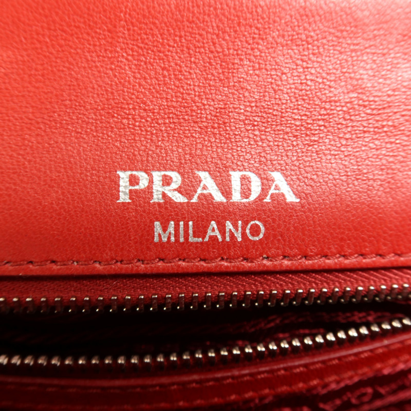 PRADA 牛皮皮革Chain Shoulder銀扣肩背袋-10