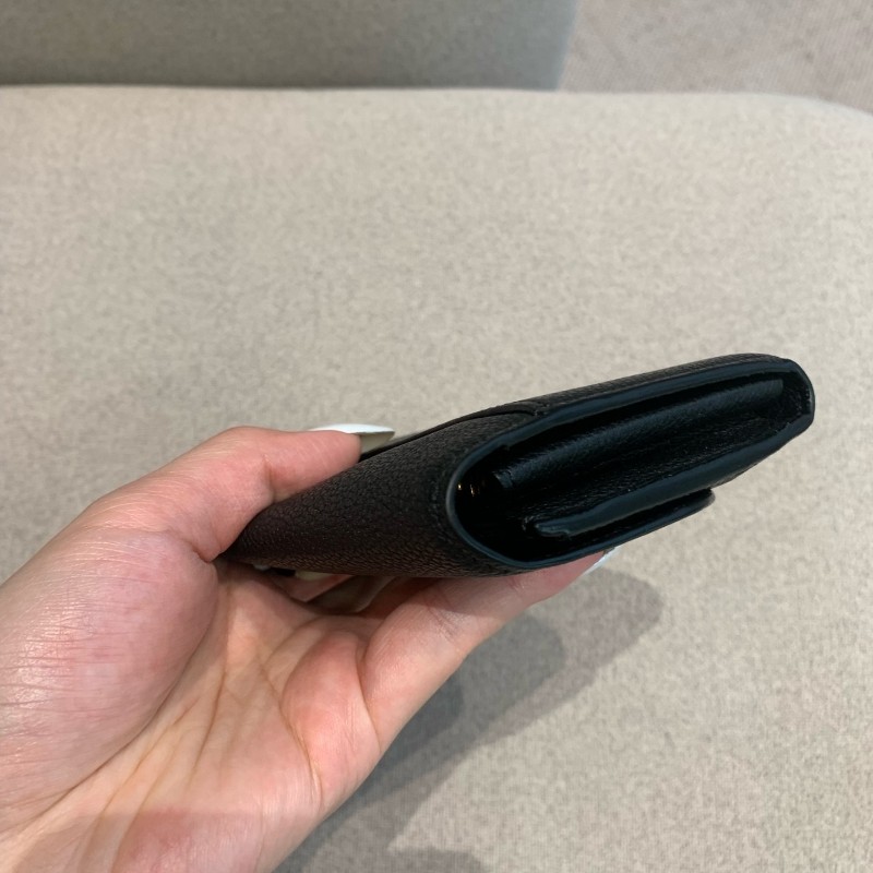 LV 路易威登黑金牛皮大logo長款錢包銀包-17