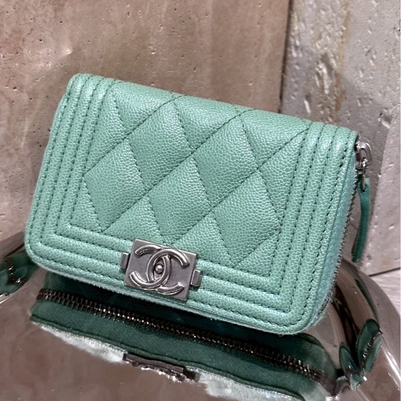 CHANEL Boy 湖水綠拉鍊卡包 新款雷標-0