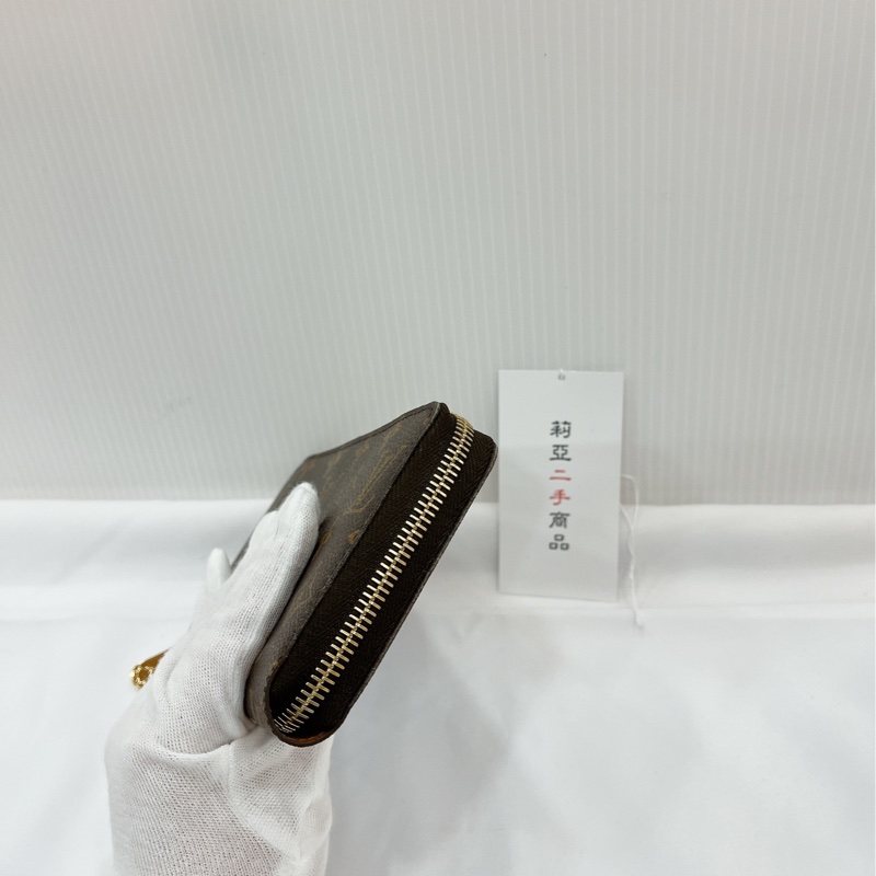 莉亞精品♡LV M42616 老花ㄇ拉長夾 咖色 九新美品-5