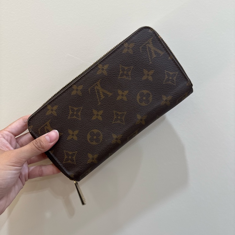 LV 櫻花粉長夾-0