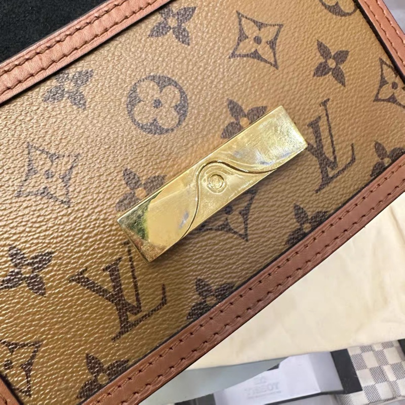 LV DAUPHINE WOC-9