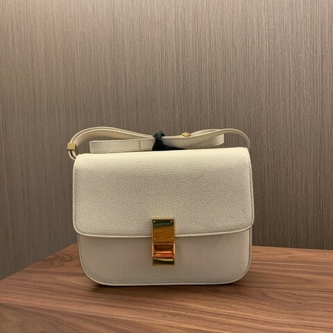 Celine Classic Box 豆腐包 白色金扣荔枝紋牛皮中號
肩背包 斜背包