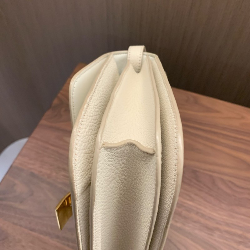 Celine Classic Box 豆腐包 白色金扣荔枝紋牛皮中號
肩背包 斜背包-13
