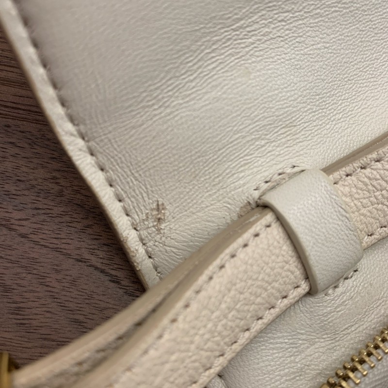 Celine Classic Box 豆腐包 白色金扣荔枝紋牛皮中號
肩背包 斜背包-18