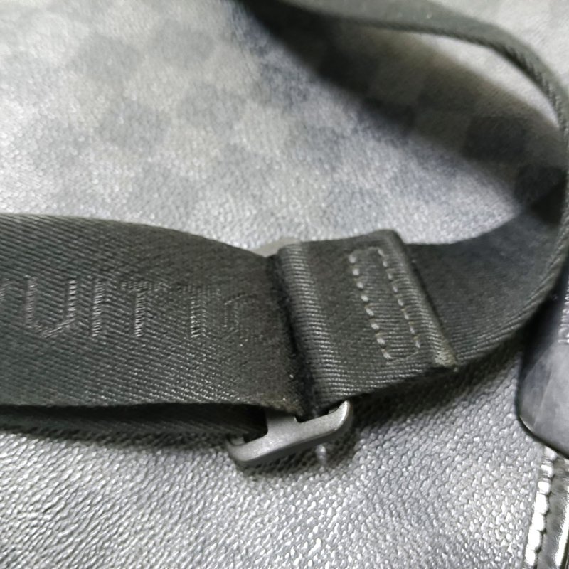 LOUIS VUITTON DANIEL 大號 灰色塗層帆布棋盤格斜背包肩背包 銀色五金-18