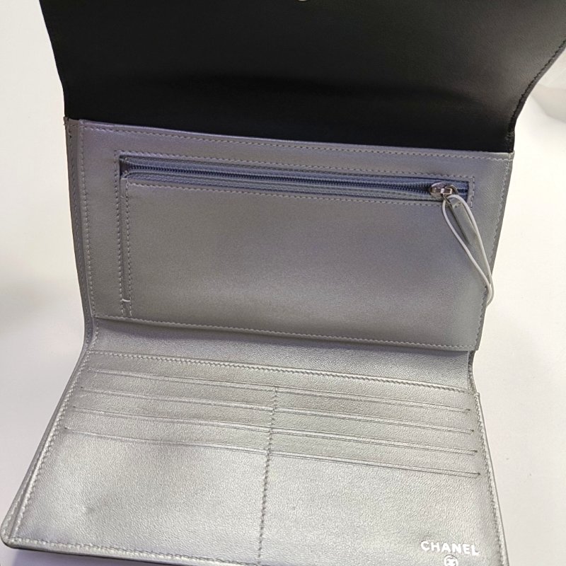 CHANEL 黑色牛皮壓紋錢包 銀包 長夾 銀色五金16開-6