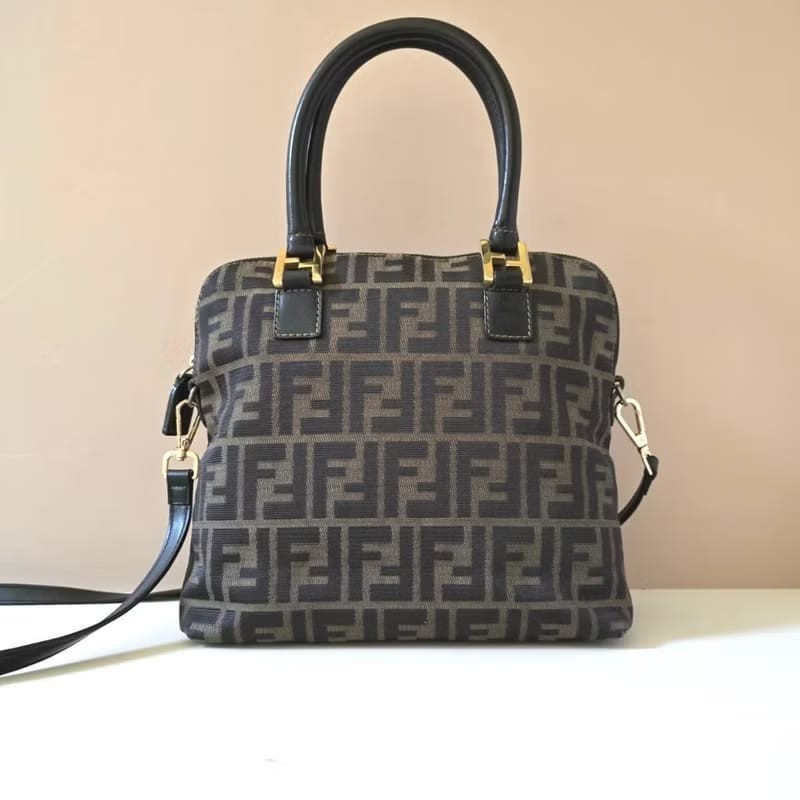 【LA LUNE】中古包 Fendi 小貝殼黑咖啡色老花單肩包 側背包 斜背包 二手包-0