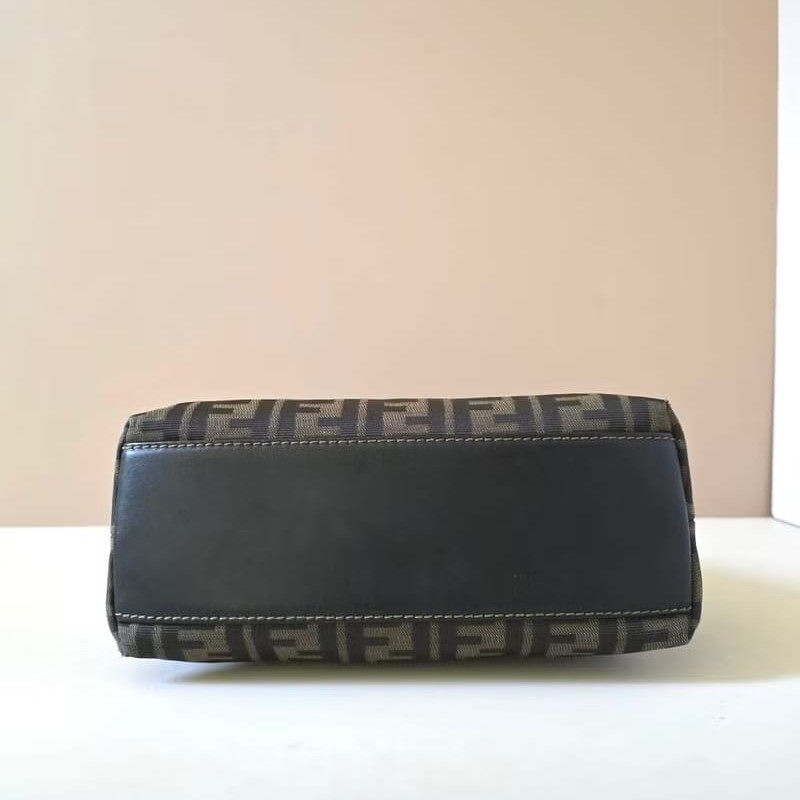 【LA LUNE】中古包 Fendi 小貝殼黑咖啡色老花單肩包 側背包 斜背包 二手包-3