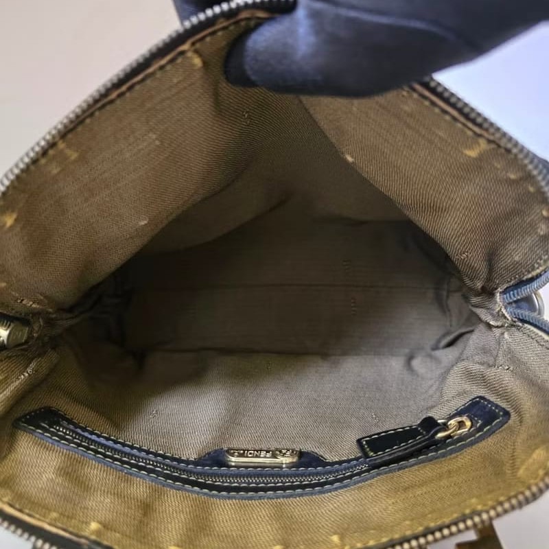 【LA LUNE】中古包 Fendi 小貝殼黑咖啡色老花單肩包 側背包 斜背包 二手包-6