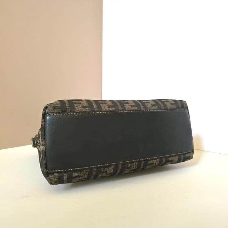 【LA LUNE】中古包 Fendi 小貝殼黑咖啡色老花單肩包 側背包 斜背包 二手包-8