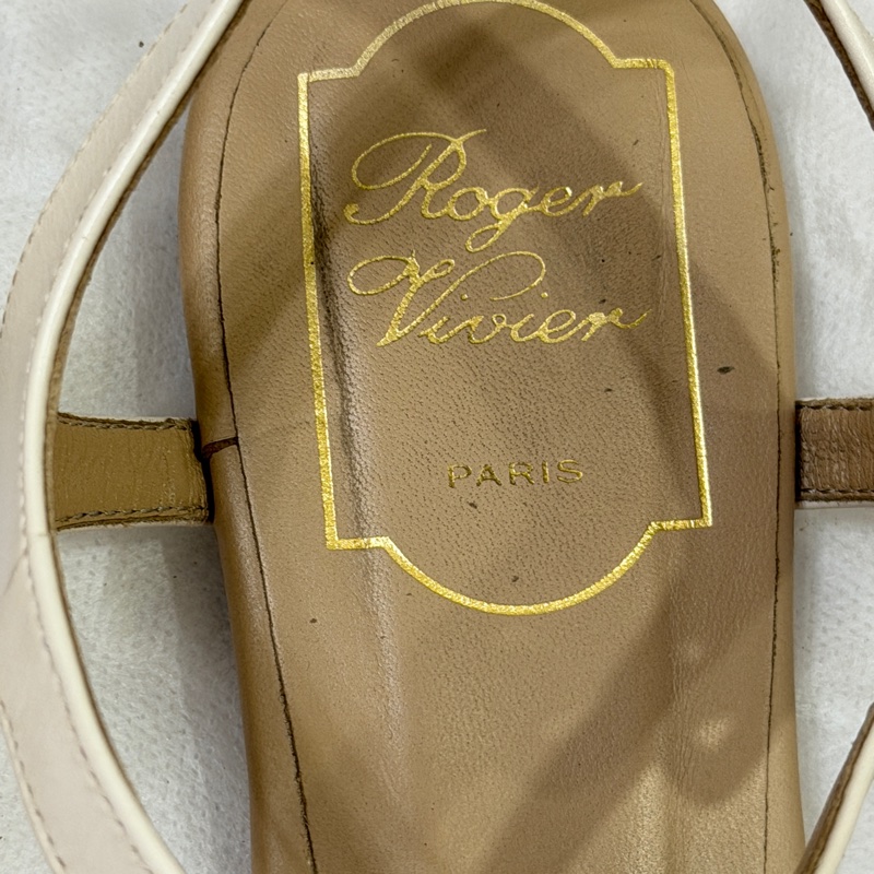 Roger vivier 米杏色涼鞋-6