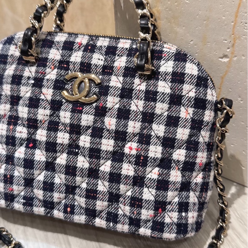 CHANEL 黑白格紋毛呢貝殼鏈條包 芯片款 全新品-2