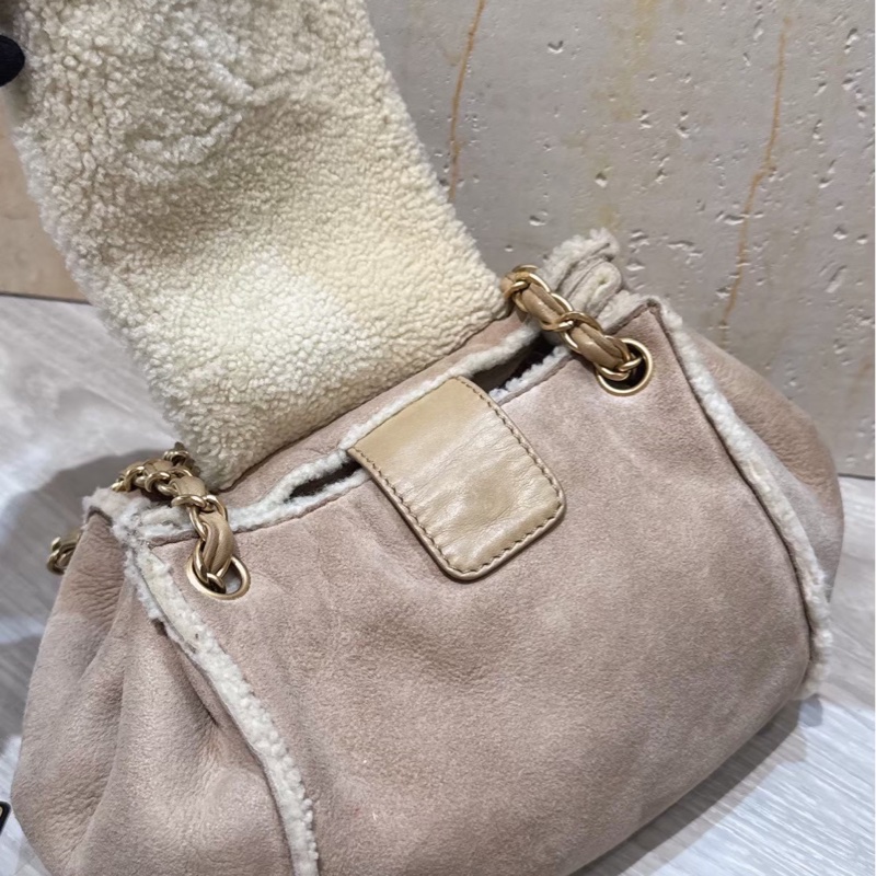 CHANEL 麂皮毛毛鏈條包 7開-8