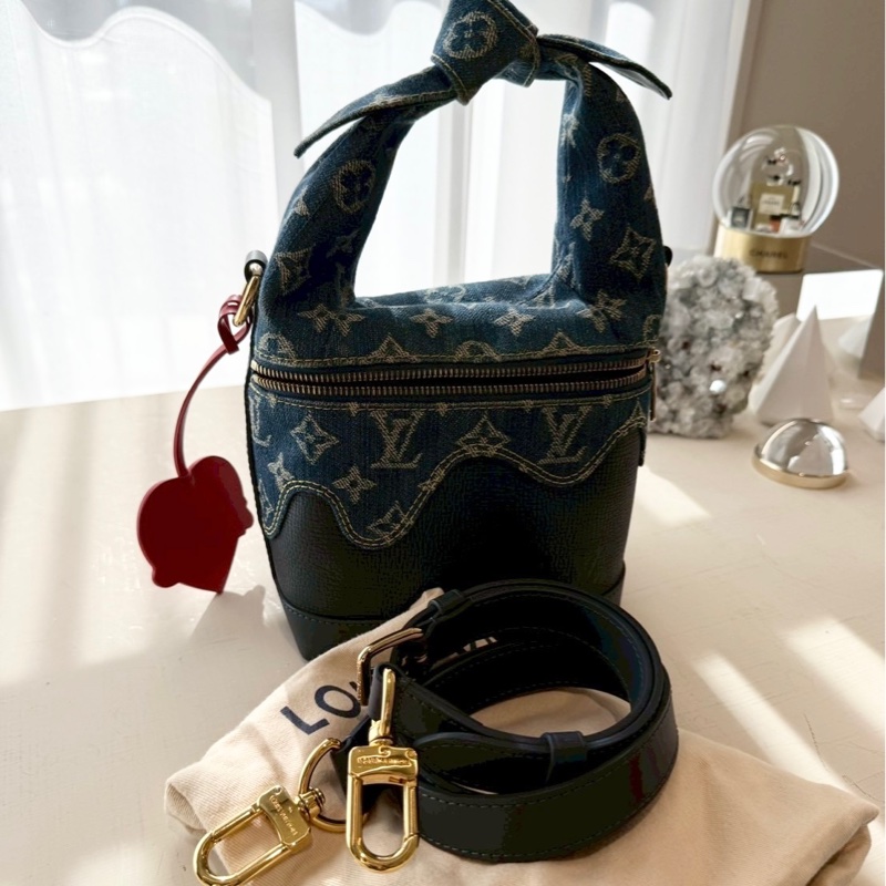 LV x Nigo 聯名老花牛仔飯盒包-10