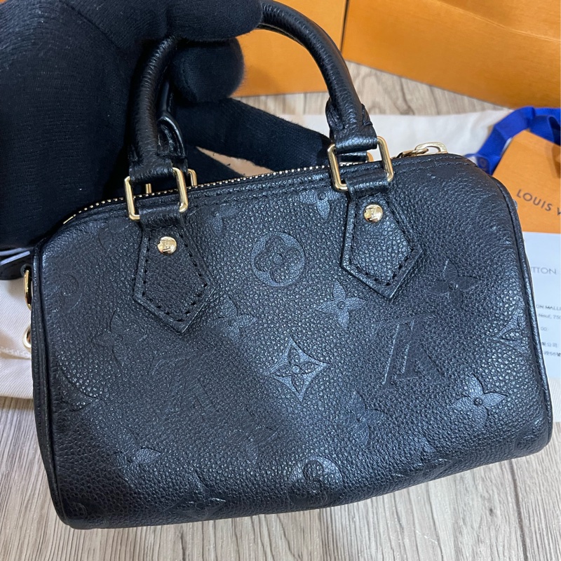 Lv nano Speedy黑色壓紋牛皮款(M82450)-12