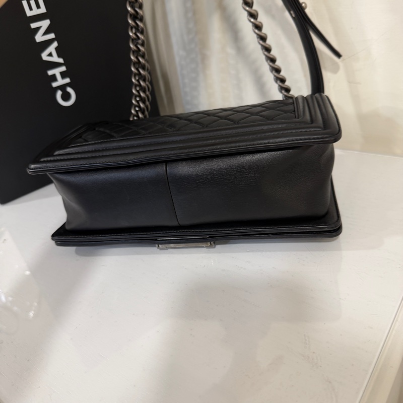 全配🈶購證♥️ 香奈兒黑銀leboy中號-9