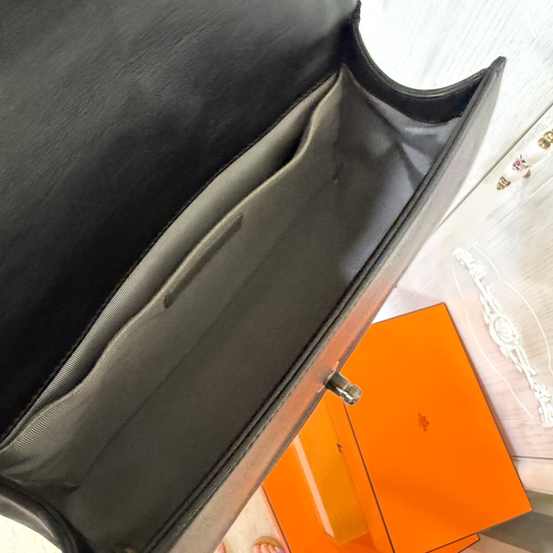 全配🈶購證♥️ 香奈兒黑銀leboy中號-11