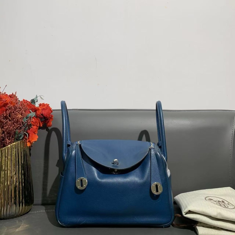 98新Hermes愛馬仕Lindy26寶石藍swift皮銀扣D刻-0