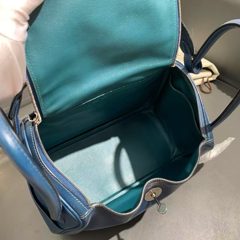 98新Hermes愛馬仕Lindy26寶石藍swift皮銀扣D刻-5