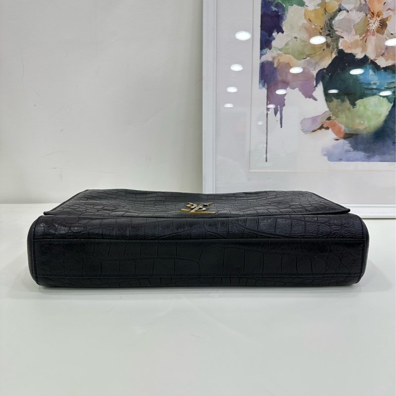 YSL 聖羅蘭Kate 雙面鏈條包 黑金鱷魚紋 中號 99新 23年編碼 有票 尺寸:28*20*6 雙面可用 鱷魚紋+麂皮 宋佳同款-6