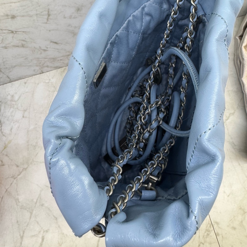 CHANEL 藍色MINI 22BAG/晶片-4