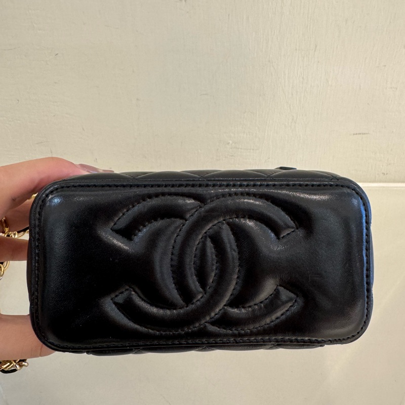 Chanel黑菱格手提粗鏈提把化妝斜背包-2