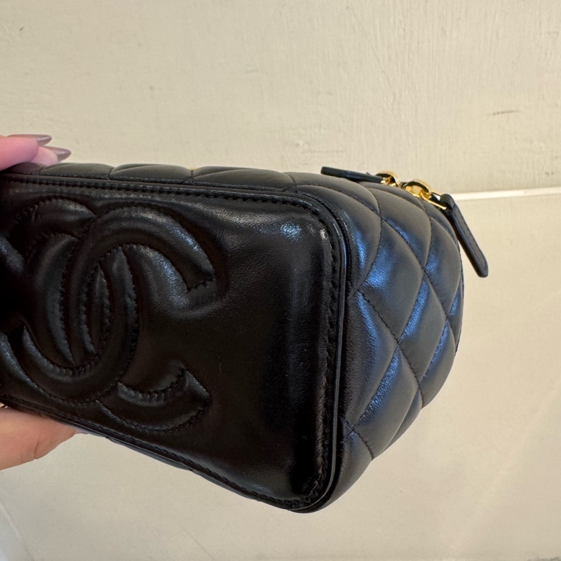 Chanel黑菱格手提粗鏈提把化妝斜背包-4