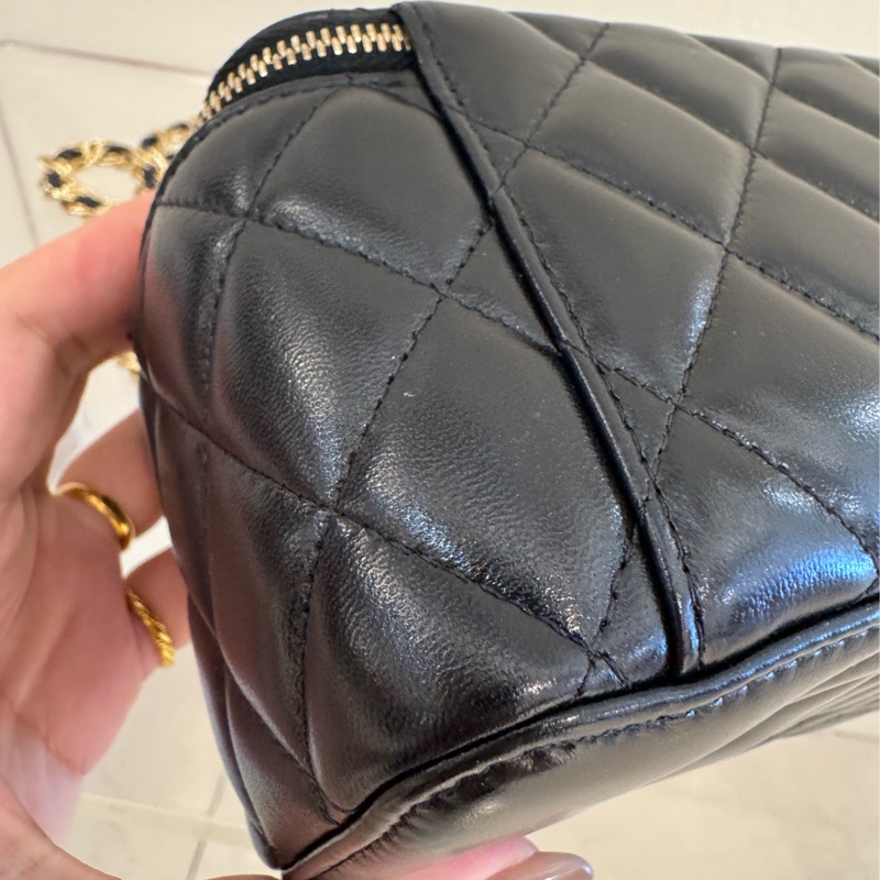 Chanel黑菱格手提粗鏈提把化妝斜背包-7