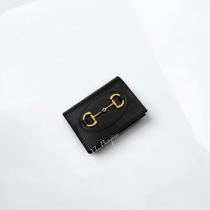 GUCCI Horsebit馬銜扣黑牛皮對開短夾621887-0