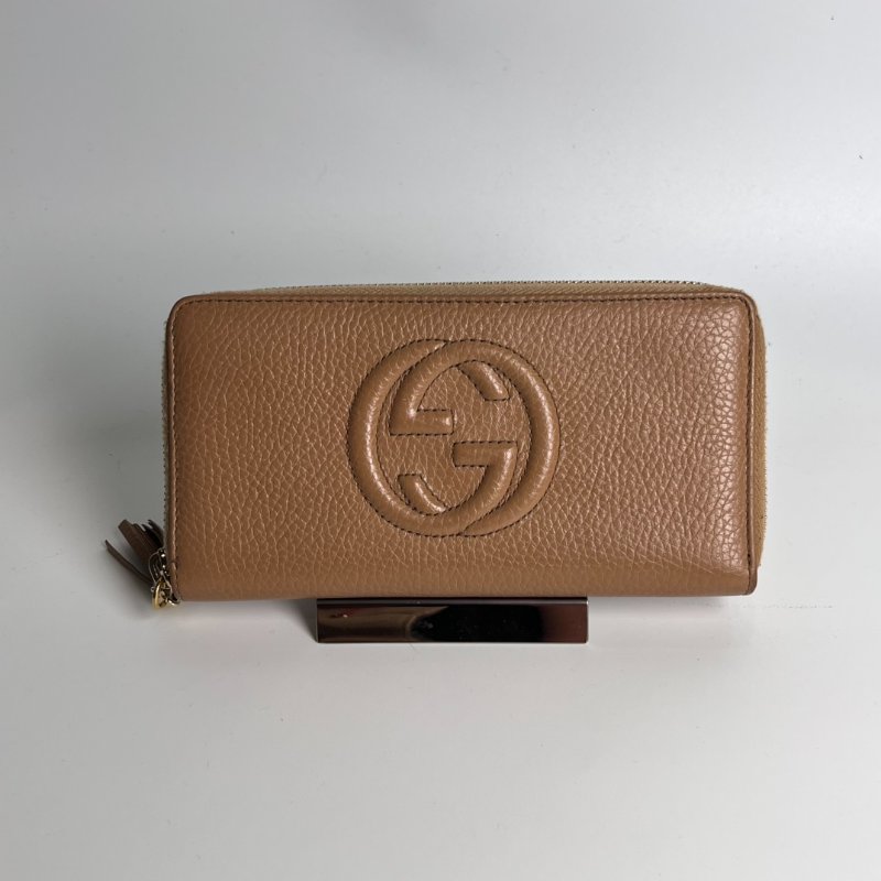 GUCCI 598187 奶茶色sohoㄇ拉長夾-0