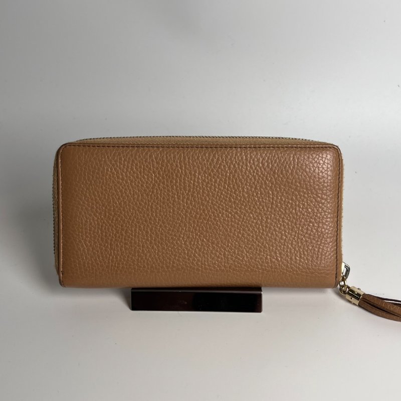 GUCCI 598187 奶茶色sohoㄇ拉長夾-1