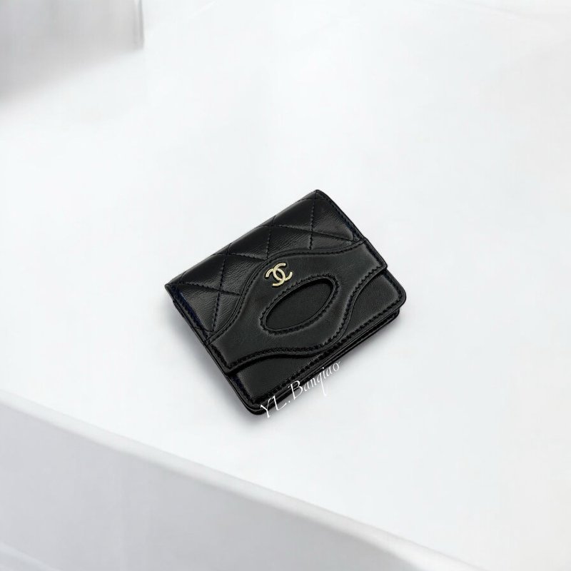 CHANEL 31黑油蠟牛皮淡金釦卡夾/零錢包 AP3654-0