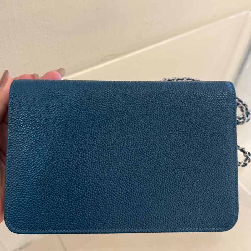 Chanel藍綠荔枝紋素面大雙C WOC-5