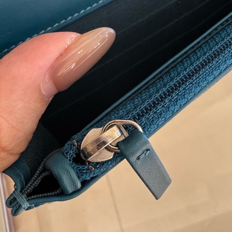 Chanel藍綠荔枝紋素面大雙C WOC-22