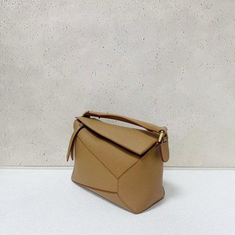 Loewe puzzle small 新款
太妃糖色-3