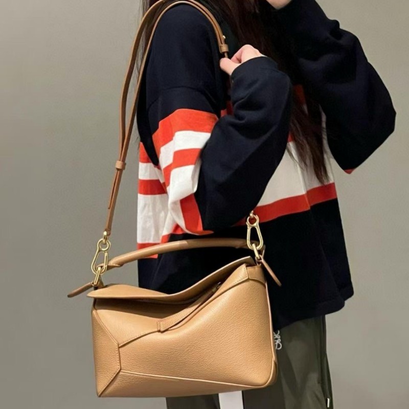 Loewe puzzle small 新款
太妃糖色-5