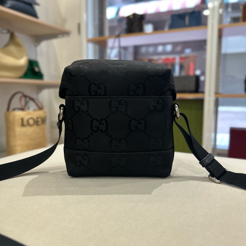 Gucci OFF the Grid 雙G Logo 斜背郵差包-9