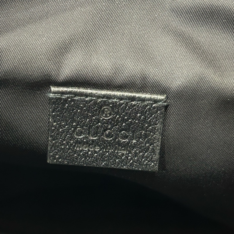 Gucci OFF the Grid 雙G Logo 斜背郵差包-22