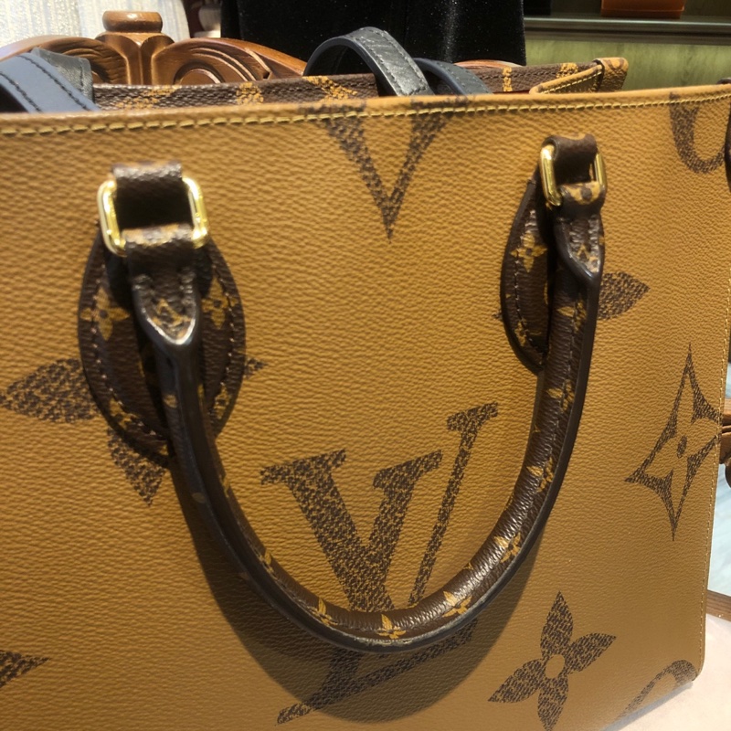 LV Onthego中号 20年-6
