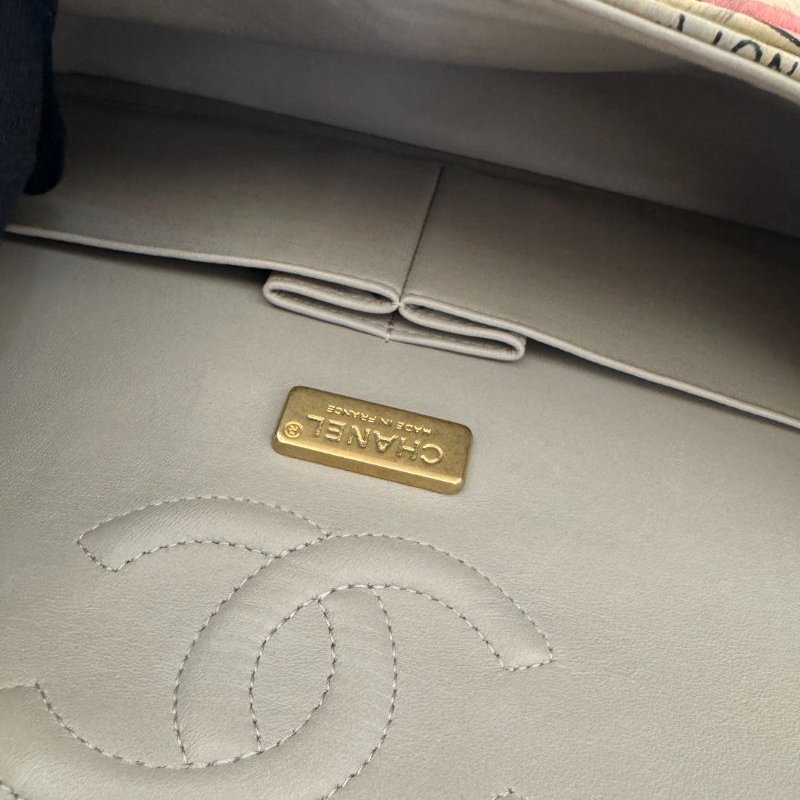 CHANEL刷漆風格金釦COCO 25cm 季節款-8