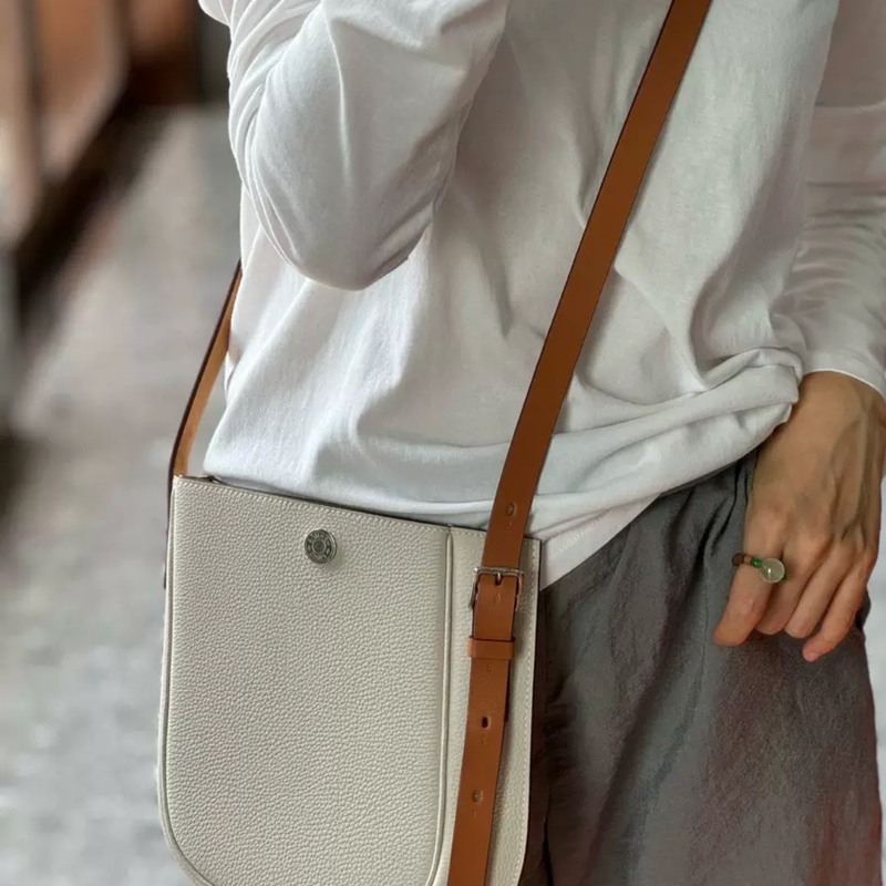 爱马仕 妞妞包 奶昔白Z-4