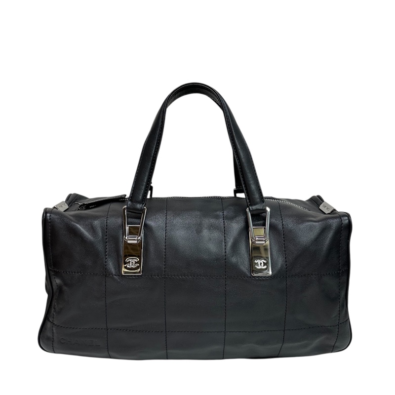 Chanel Vintage Lambskin shoulder Bag-0