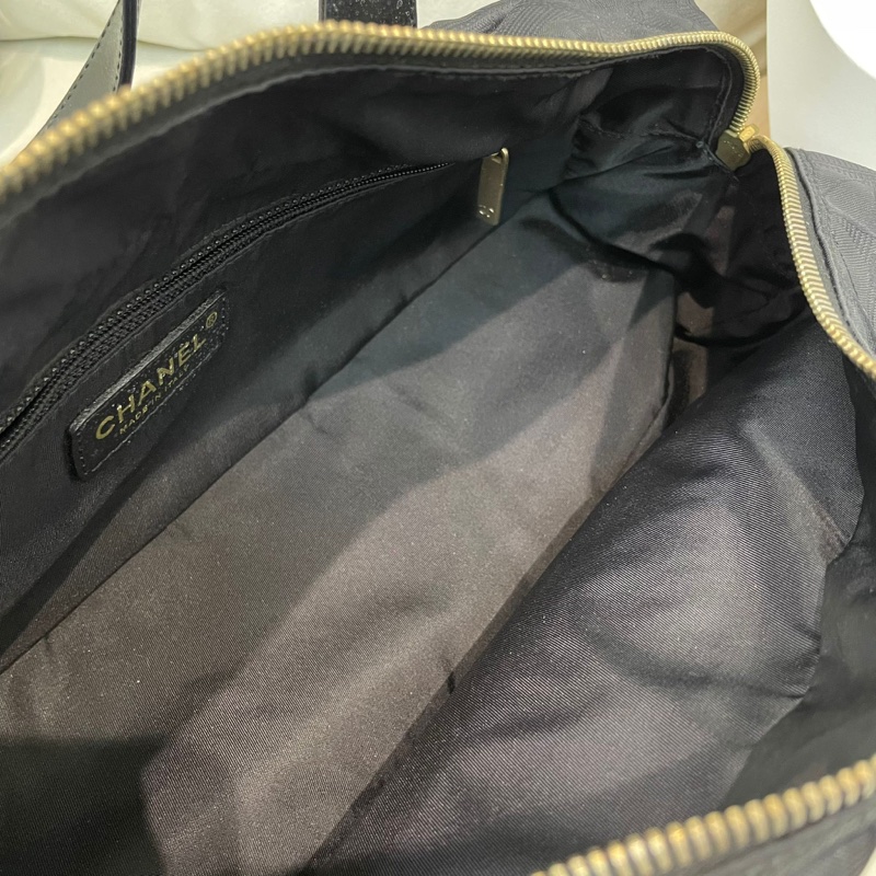 Chanel 黑色冰格 手拎袋 XB229-22