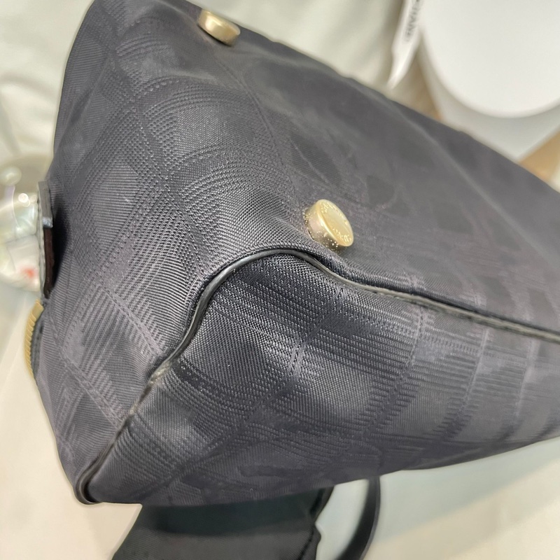 Chanel 黑色冰格 手拎袋 XB229-42
