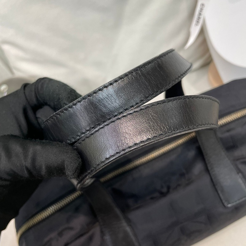 Chanel 黑色冰格 手拎袋 XB229-49