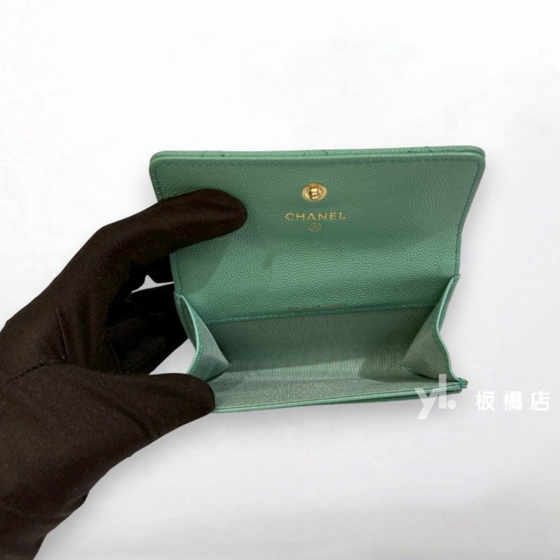 CHANEL Tiffany綠荔枝皮珍珠LOGO卡片零錢包AP2144-7